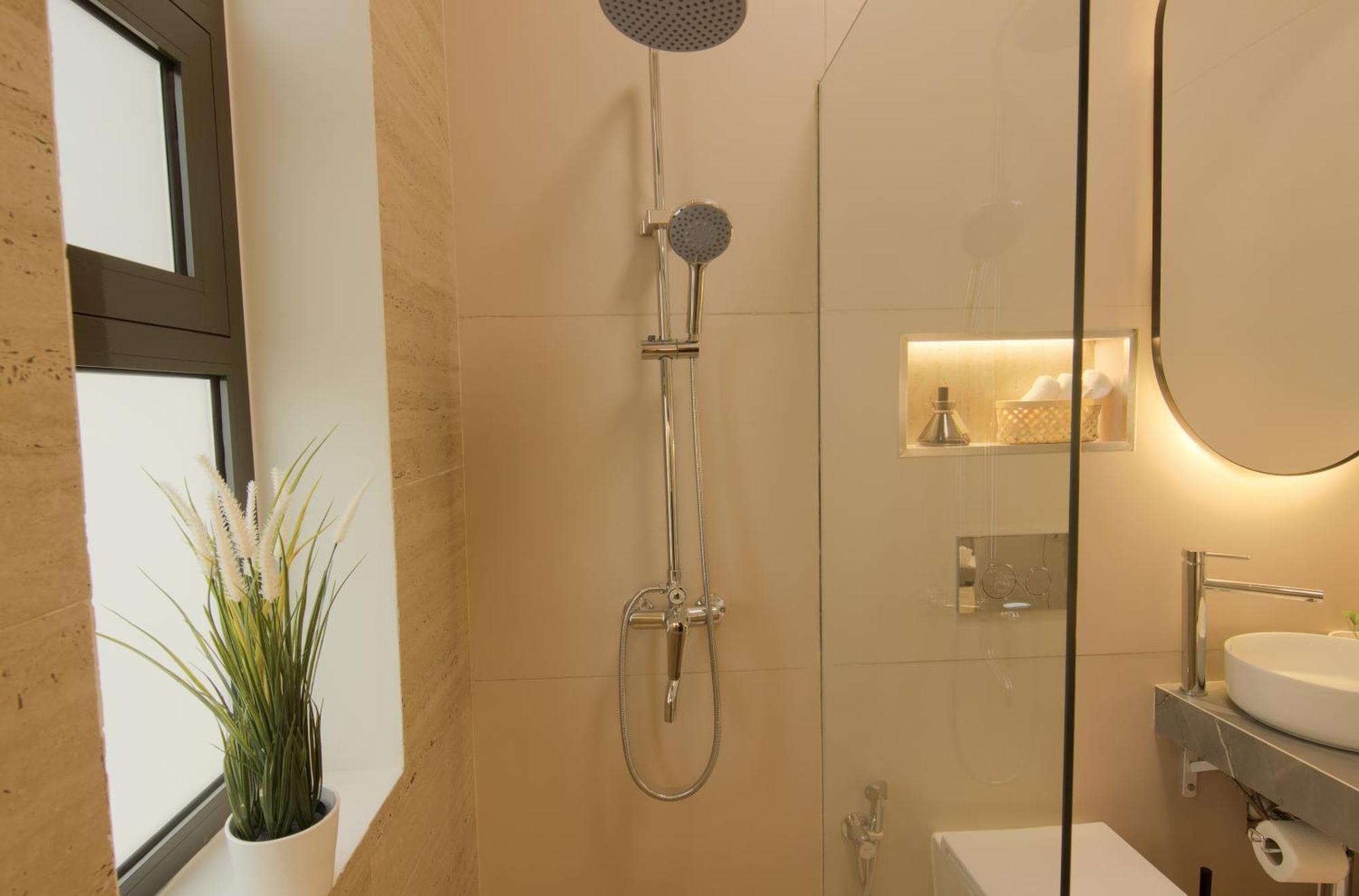 Modern Luxurious 1br, Penthouse Bliss Seeb