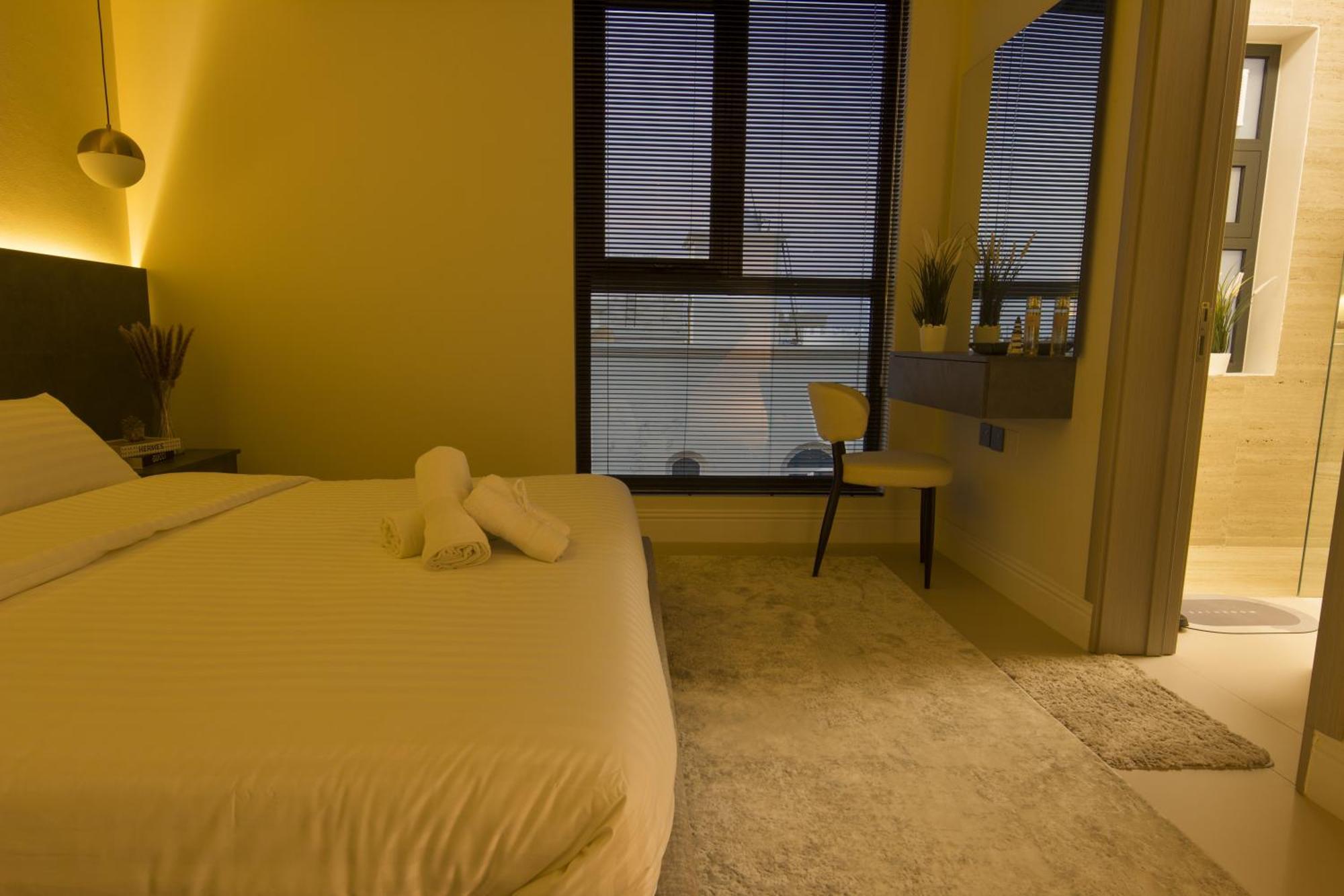 Apartment Modern Luxurious 1br, Penthouse Bliss *